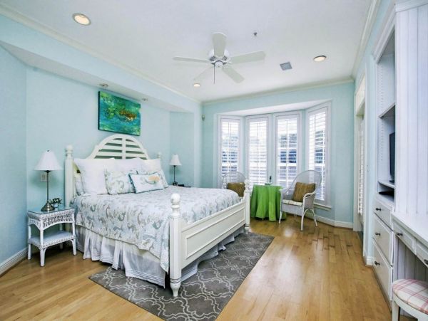 Charming Captiva Getaway with Prime Beach Access and Luxury Amenities