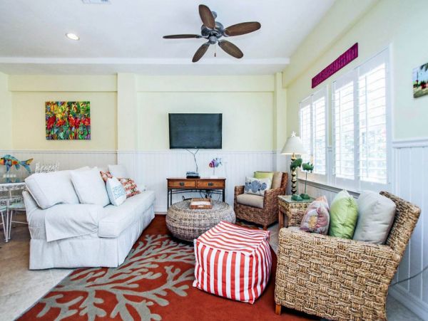 Charming Captiva Getaway with Prime Beach Access and Luxury Amenities