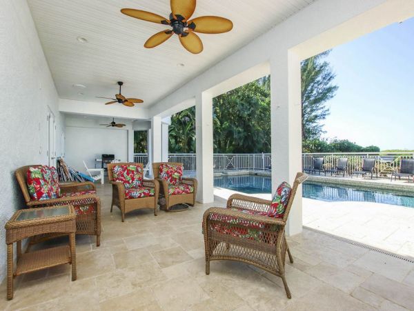 Luxury Captiva Five Bedroom Beach Vacation Home Sleeps 10
