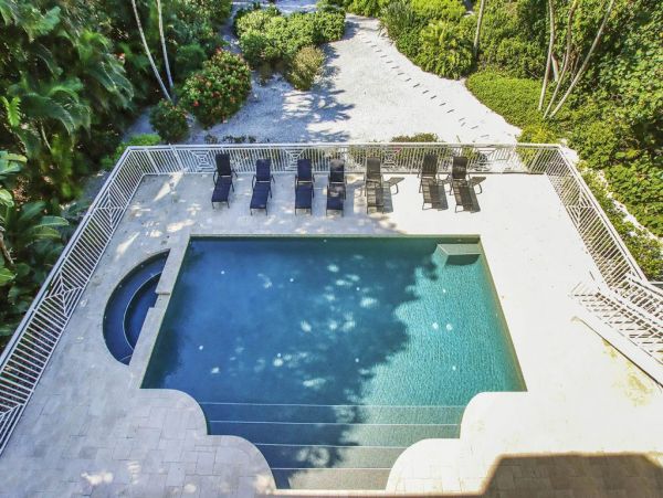 Luxury Captiva Five Bedroom Beach Vacation Home Sleeps 10