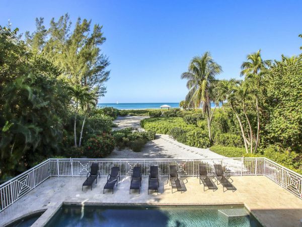 Luxury Captiva Five Bedroom Beach Vacation Home Sleeps 10
