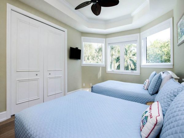 Luxury Captiva Five Bedroom Beach Vacation Home Sleeps 10