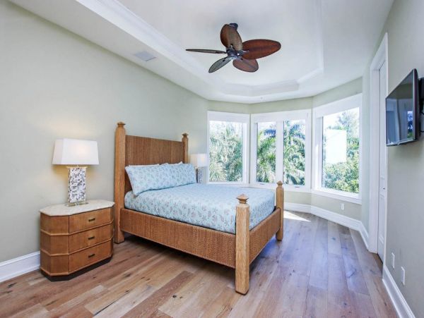 Luxury Captiva Five Bedroom Beach Vacation Home Sleeps 10