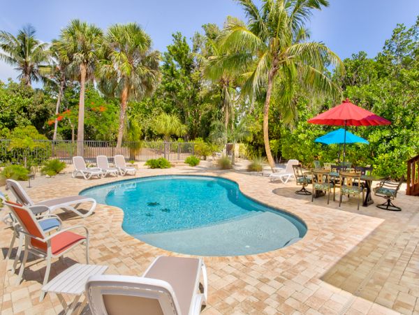 Four Bedroom Plus Den Value Captiva Vacation Rental