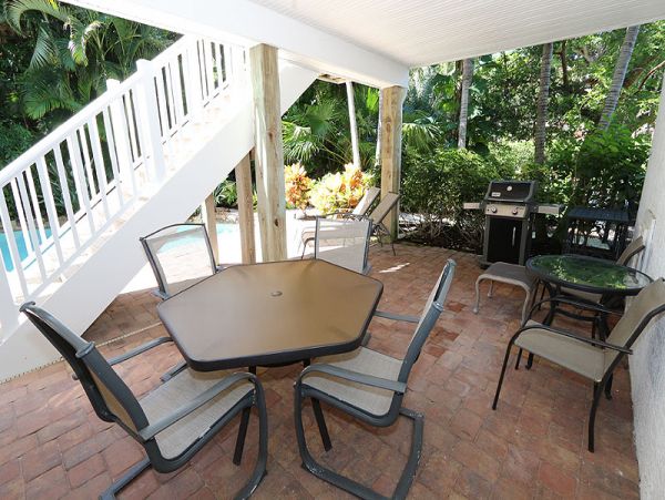 Four Bedroom Captiva Vacation Rental with Pool & Gulf Views