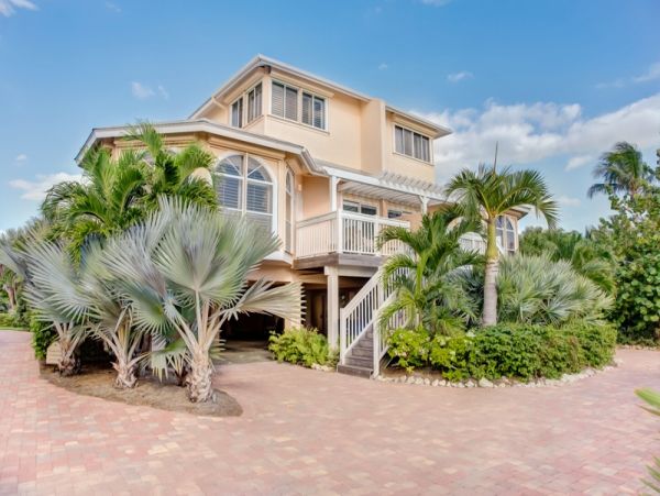 4 Bedroom Captiva Island Rental Basically a Beach Property