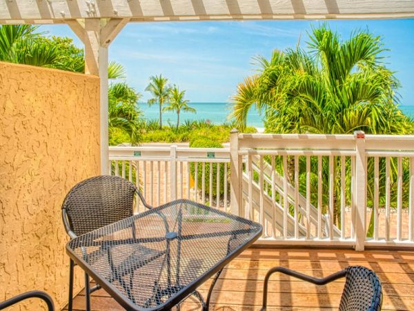 4 Bedroom Captiva Island Rental Basically a Beach Property