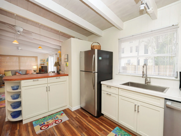Captiva Vacation Rental Home 2 Bedrooms Sleeps 6 Guests