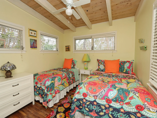 Captiva Vacation Rental Home 2 Bedrooms Sleeps 6 Guests