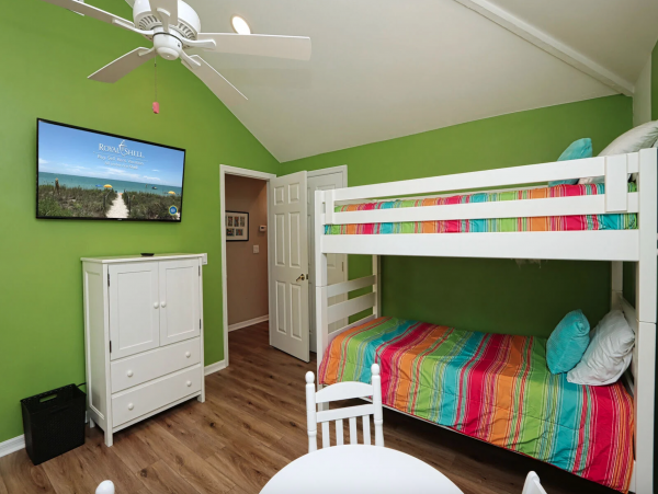 Captiva  Village Vacation Rental Pool Home Sleeps 12