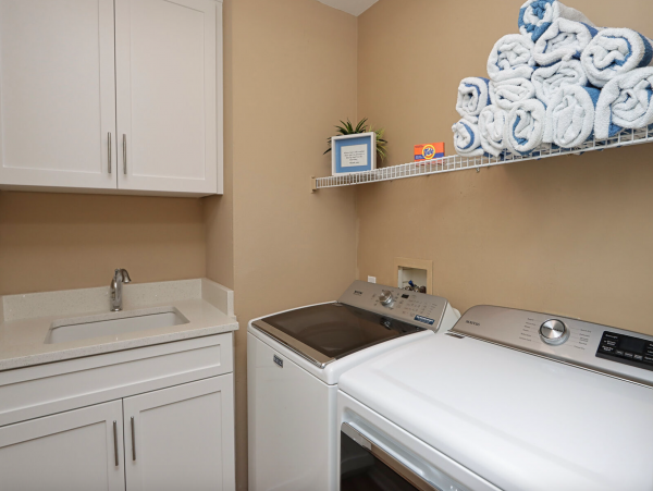 Captiva  Village Vacation Rental Pool Home Sleeps 12