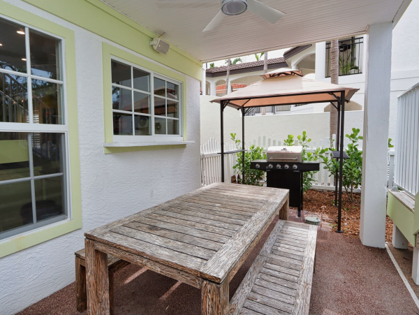 Captiva  Village Vacation Rental Pool Home Sleeps 12
