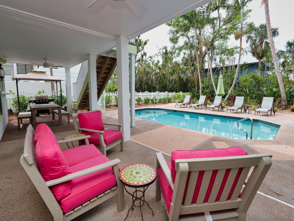 Captiva  Village Vacation Rental Pool Home Sleeps 12