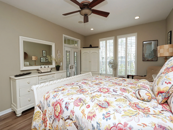 Captiva  Village Vacation Rental Pool Home Sleeps 12