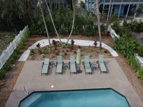 Captiva  Village Vacation Rental Pool Home Sleeps 12