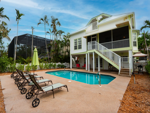 Captiva  Village Vacation Rental Pool Home Sleeps 12