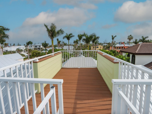 Captiva  Village Vacation Rental Pool Home Sleeps 12