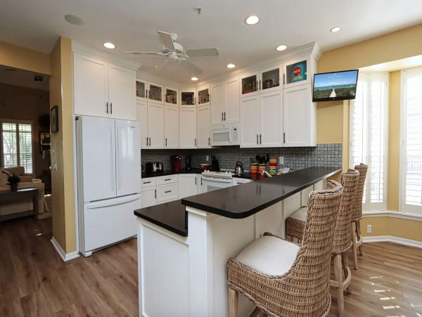 Captiva  Village Vacation Rental Pool Home Sleeps 12