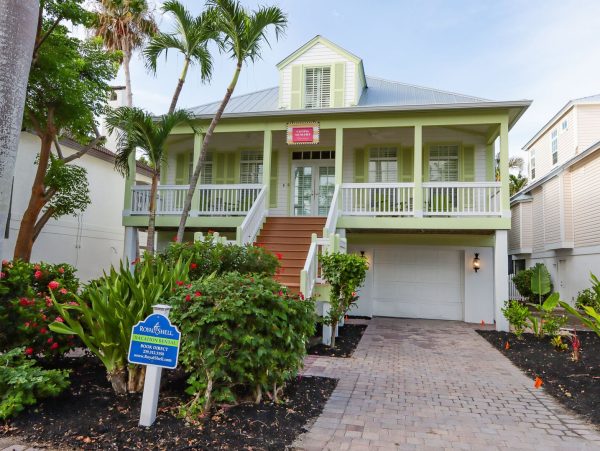 Captiva Island Vacation Home With Private Heated Pool