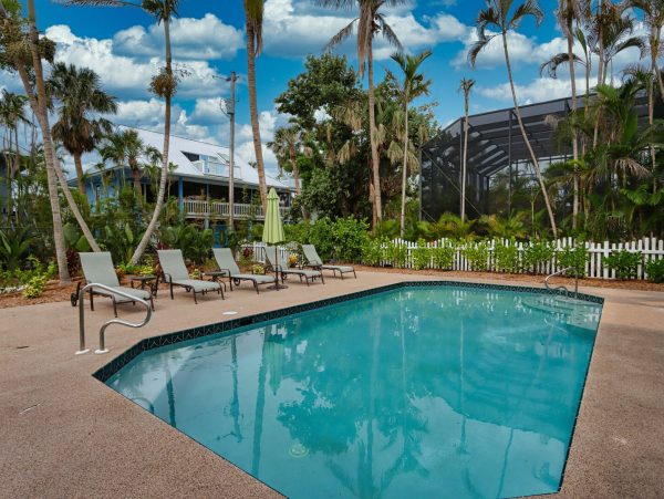 Captiva Island Vacation Home With Private Heated Pool