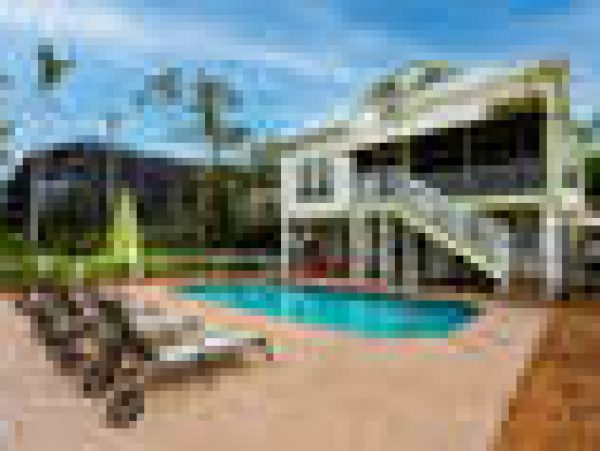Captiva Island Vacation Home With Private Heated Pool