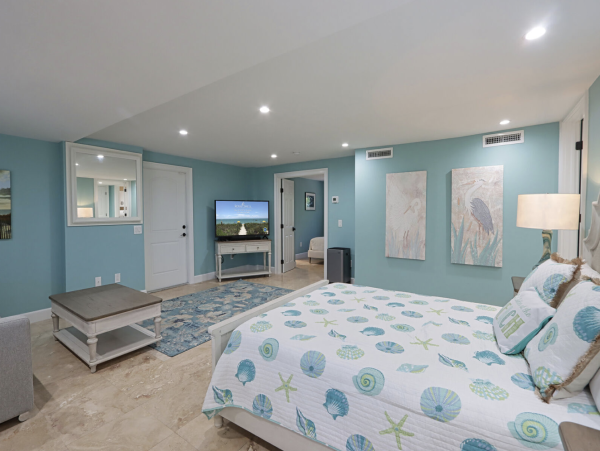 Beach Vacation Rental Home on Captiva Island with Pool