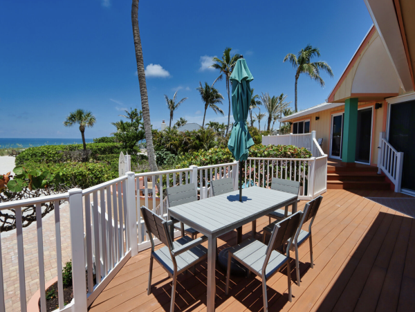 Beach Vacation Rental Home on Captiva Island with Pool