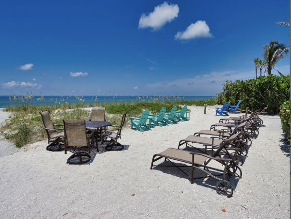 Beach Vacation Rental Home on Captiva Island with Pool