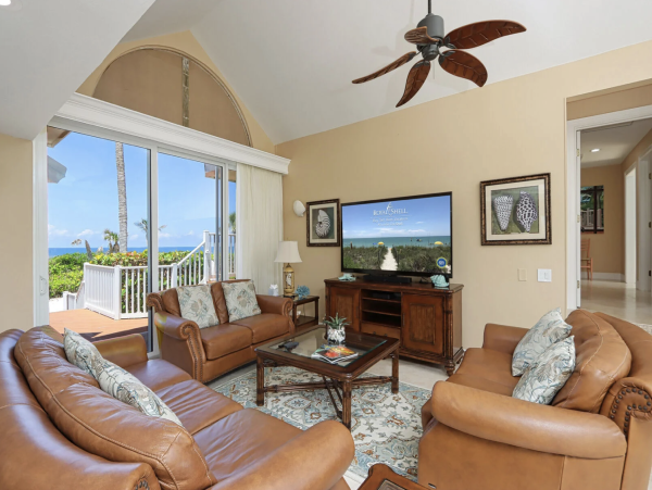 Beach Vacation Rental Home on Captiva Island with Pool
