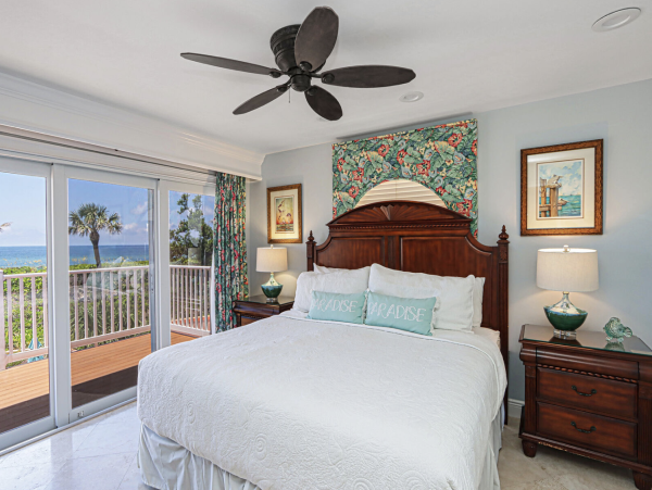Beach Vacation Rental Home on Captiva Island with Pool