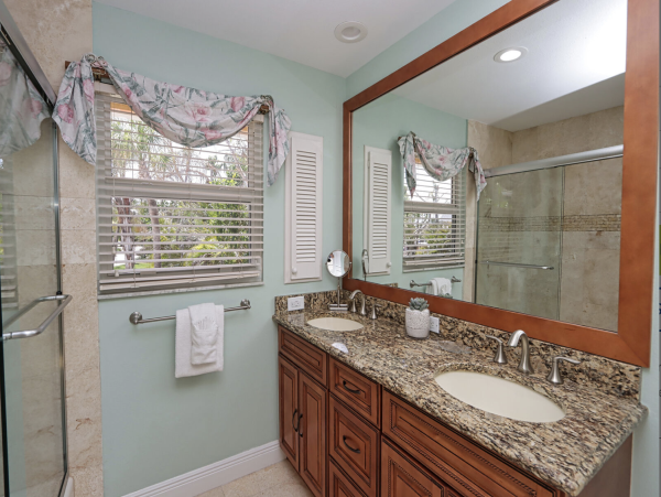 Beach Vacation Rental Home on Captiva Island with Pool
