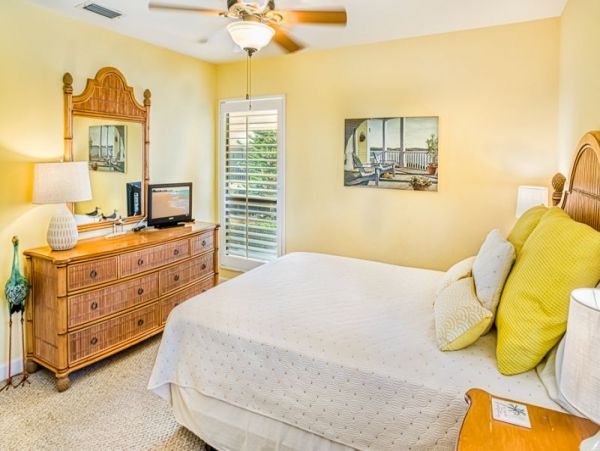 Captiva Island Vacation Home Rent Three Bedrooms Sleeps 6