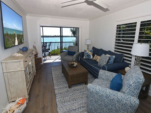 Sanibel Vacation Condo Two Bedroom Bay Views