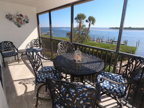 Sanibel Vacation Condo Two Bedroom Bay Views