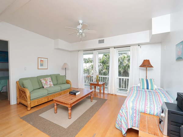 Island Escape with Pool & Prime Captiva Location - 300 Yards from the Beach
