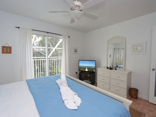 Island Escape with Pool & Prime Captiva Location - 300 Yards from the Beach