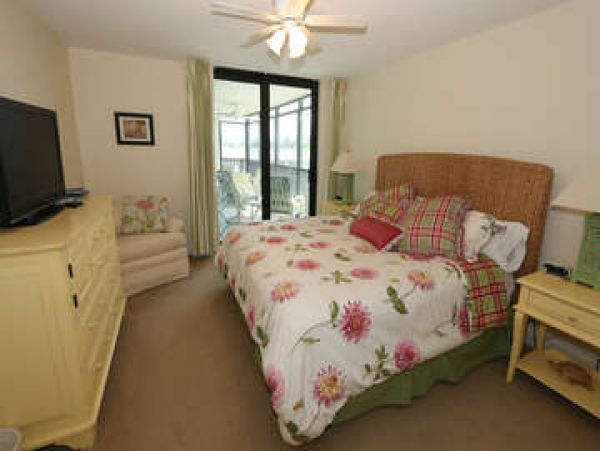Sanibel Island Condo with Gulf Views