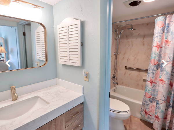 Sanibel Walk to Beach Vacation Condo Sleep Six