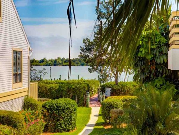 Renovated Sanibel 3 Bedroom Vacation Condo Sleeps Six