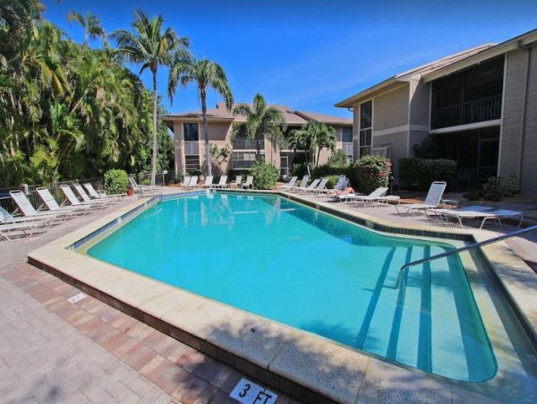 An Amazing Beach Retreat on Sunny Sanibel island Sleeps Six