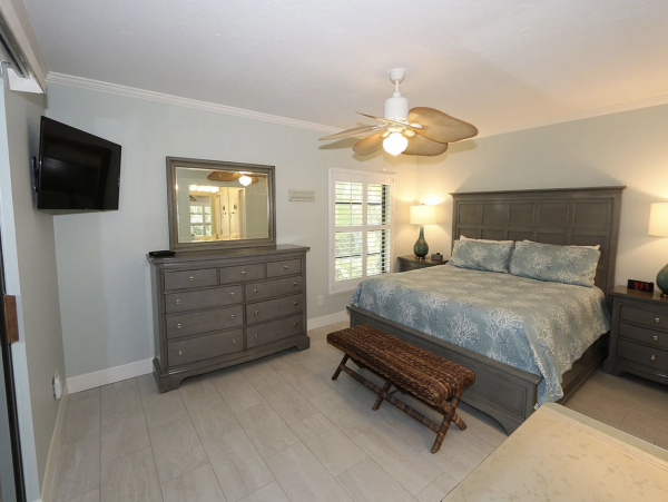 Two Bedroom Condo with Loft Sleeps 6 Guests Sanibel