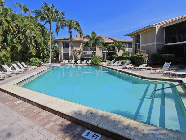 Two Bedroom Condo with Loft Sleeps 6 Guests Sanibel