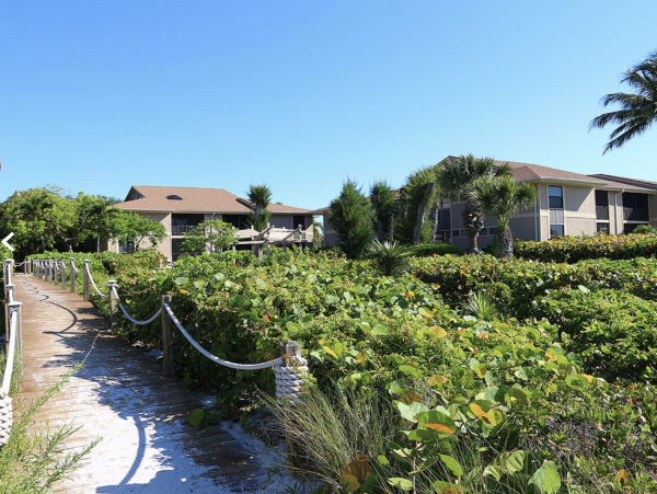 Two Bedroom Condo with Loft Sleeps 6 Guests Sanibel