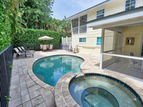 Four Bedroom Luxury Vacation Home on Captiva Island Florida