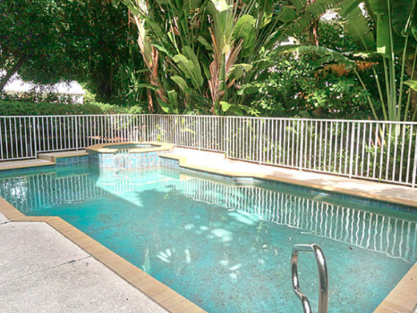 Four Bedroom Walk to Beach Home in Captiva
