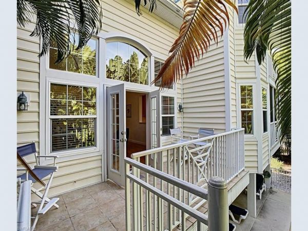 Four Bedroom Walk to Beach Home in Captiva