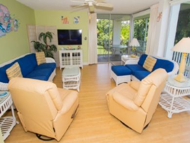 Living room with flat screen TV