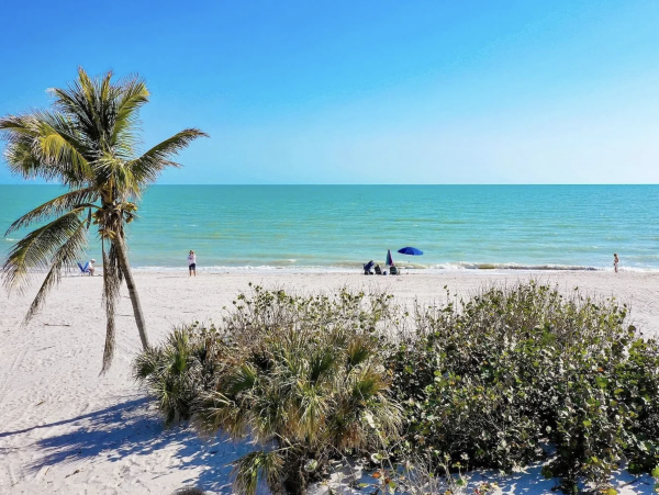 Sanibel 3 Bedroom Vacation Condo on Beach Sleeps 8 Guests Partial View Gulf NEW ARRIVAL