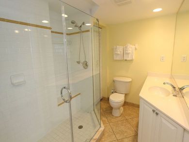 Sanibel Island 2 Bedroom Beach Front Vacation Condo Sleeps 6