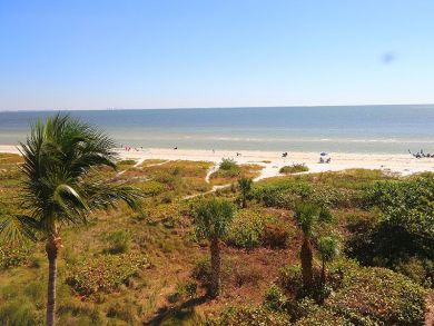 Sanibel Island 2 Bedroom Beach Front Vacation Condo Sleeps 6